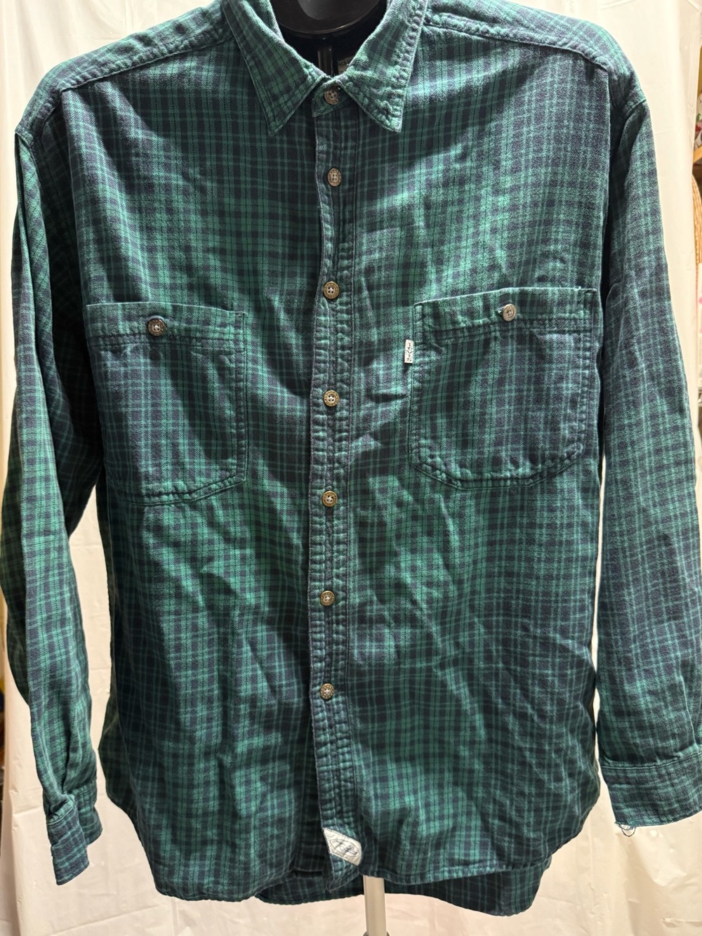 Levi’s Vintage Green Plaid Flannel Shirt L 100% Cotton Hong Kong
